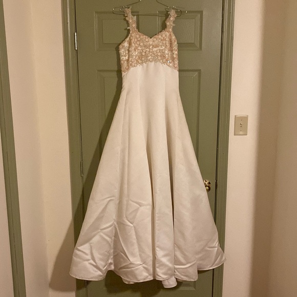Dresses & Skirts - Cream sequined wedding dress.  Length from waist 106 inches.
